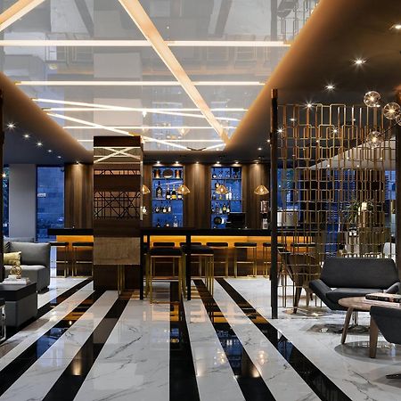 Sens Hotel Монреал Екстериор снимка