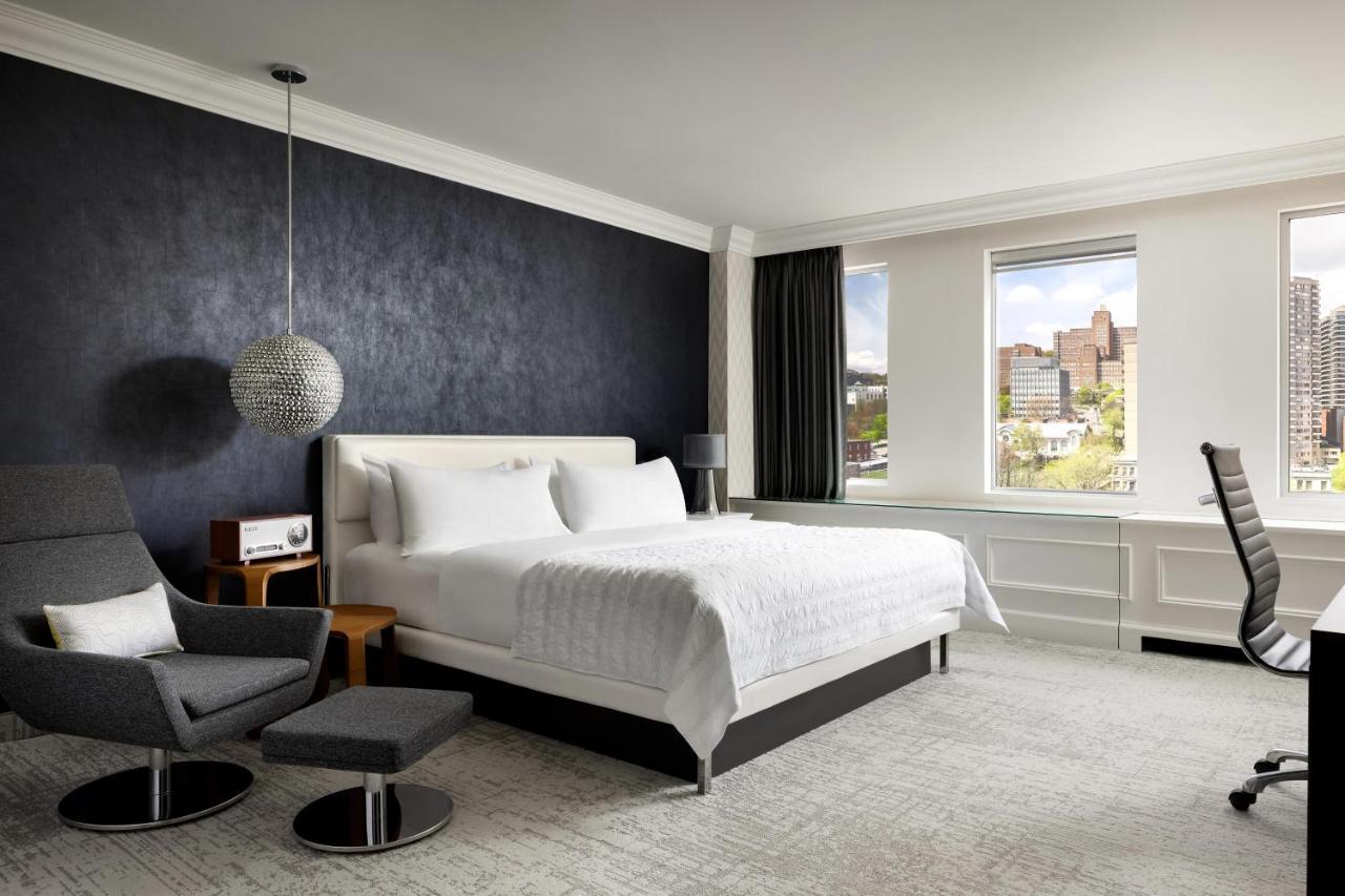 Sens Hotel Монреал Екстериор снимка