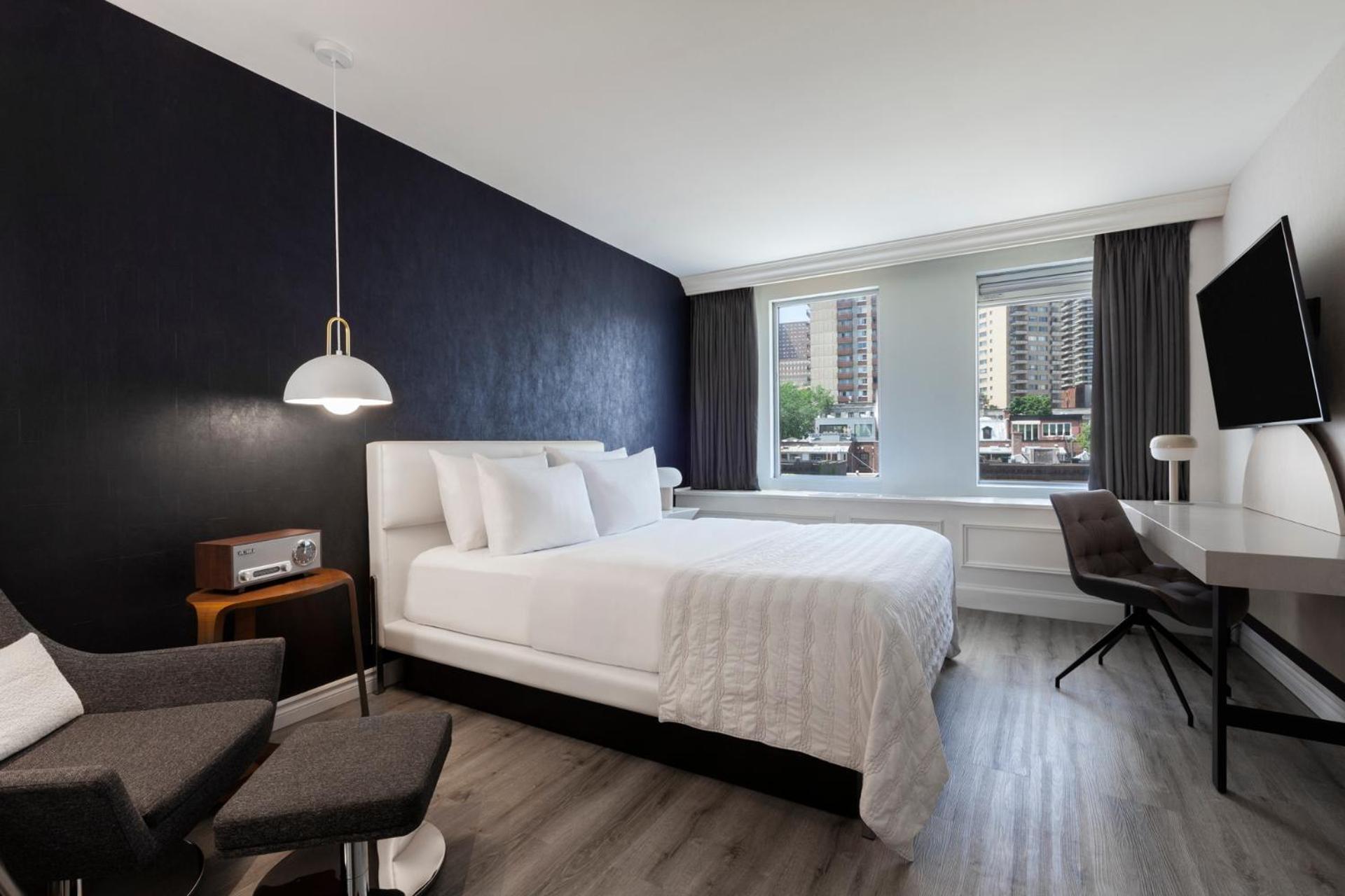 Sens Hotel Монреал Екстериор снимка
