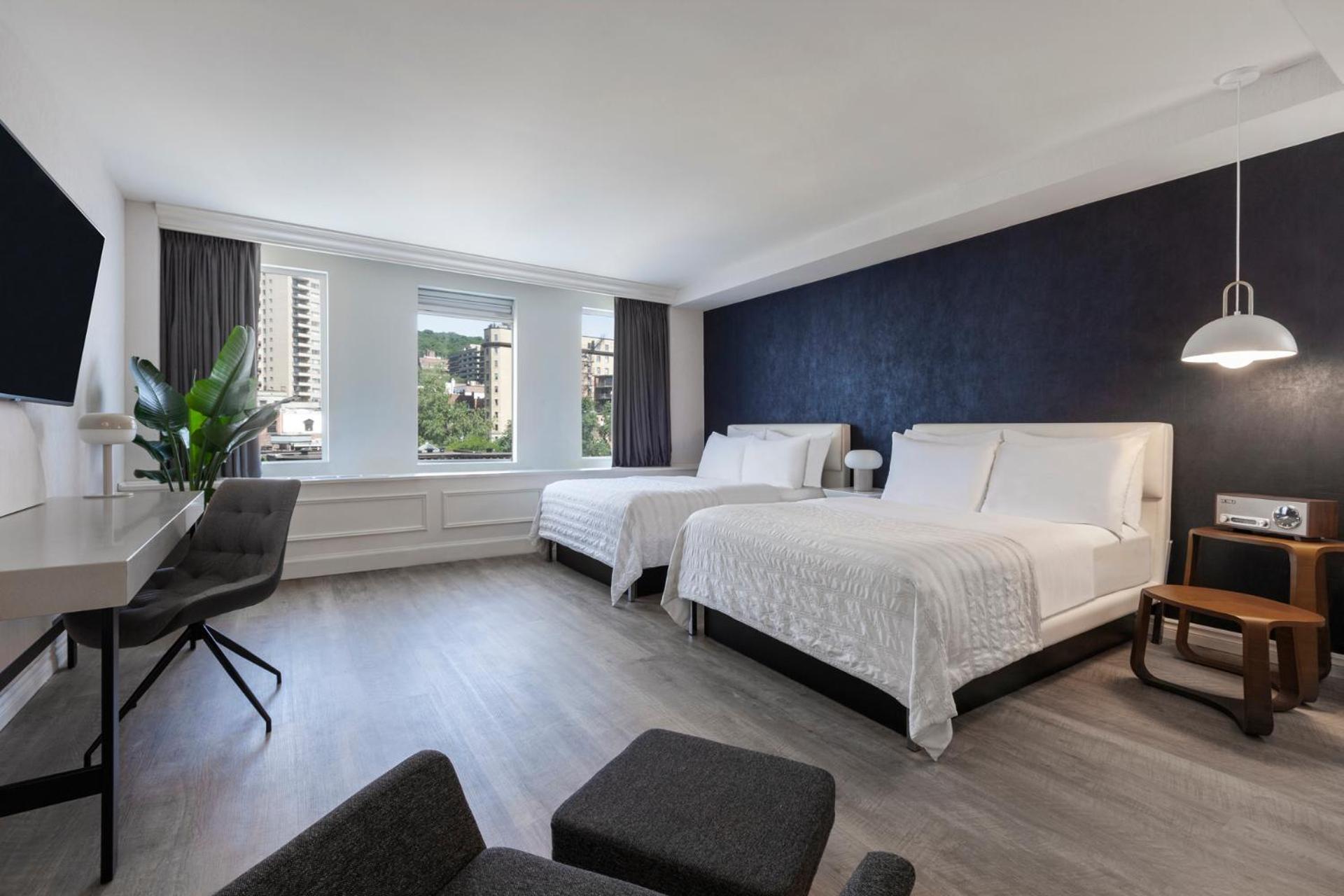 Sens Hotel Монреал Екстериор снимка