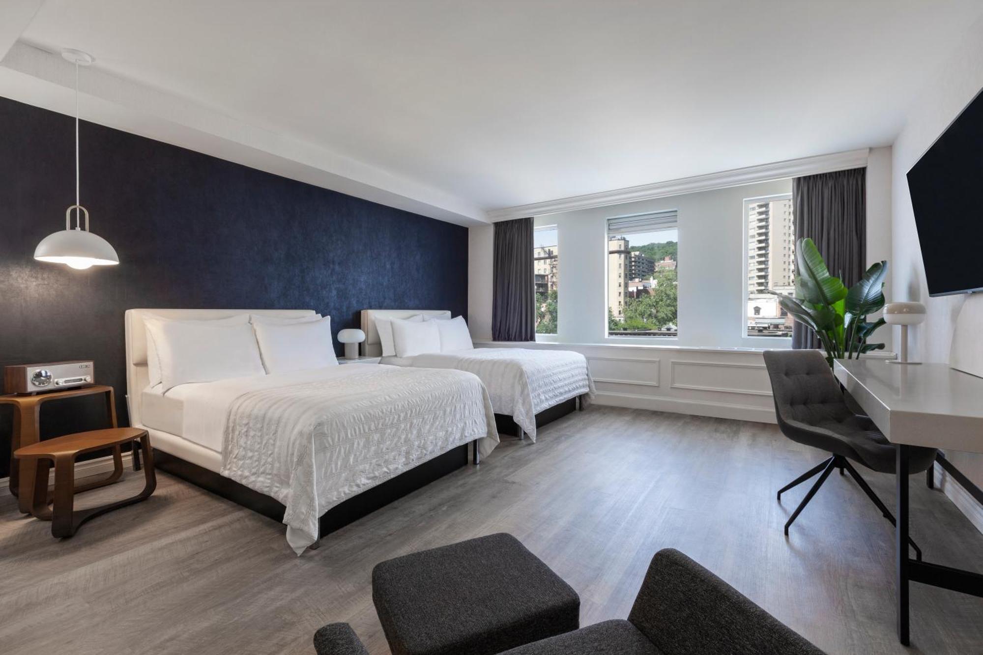 Sens Hotel Монреал Екстериор снимка