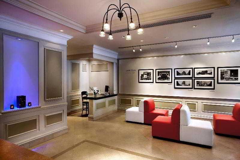 Sens Hotel Монреал Екстериор снимка